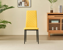 Load image into Gallery viewer, Seattle Dining Table with 4 Emily Leather Chairs
