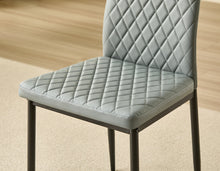 Load image into Gallery viewer, Seattle Dining Table with 4 Emily Leather Chairs